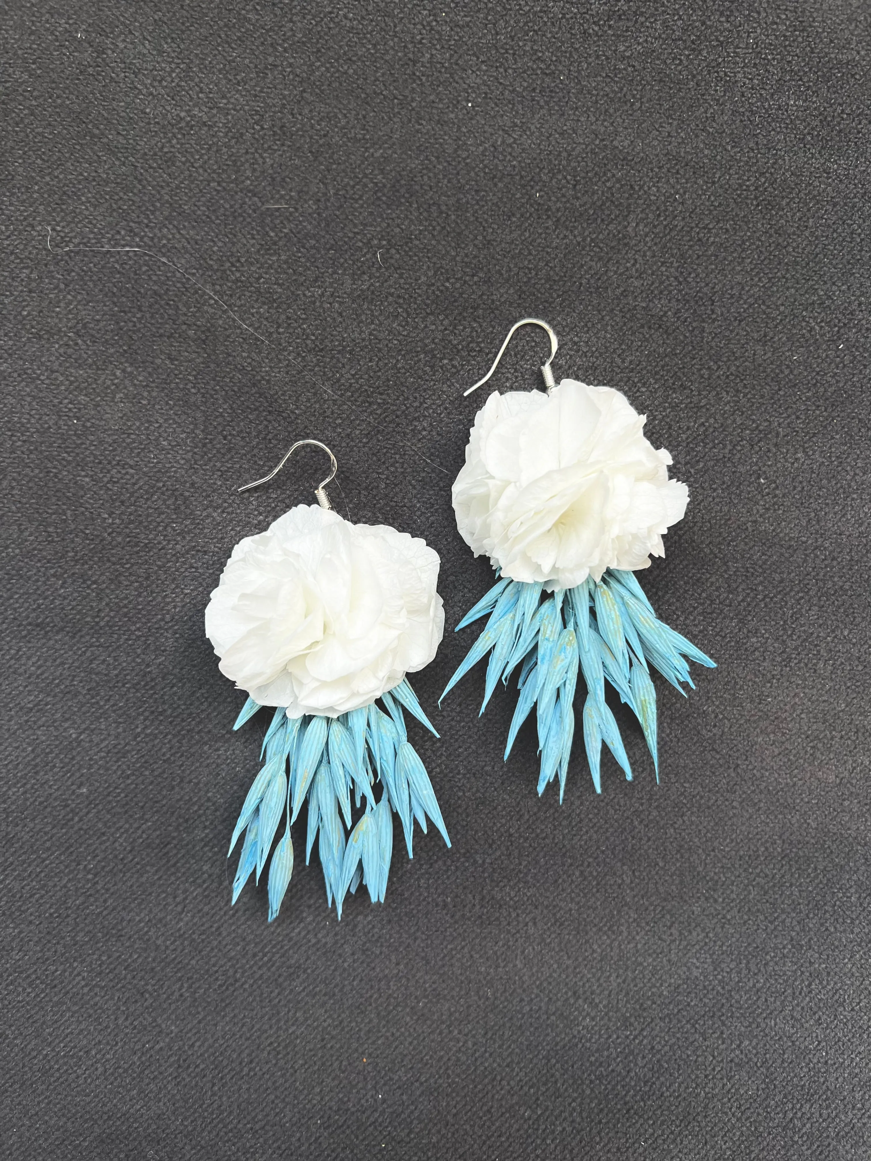 Blue and White Floral Earrings, Dried Flower Bridal Earrings, Summer Wedding, White Hydrangea Flower Earrings, Handmade Beach Jewellery