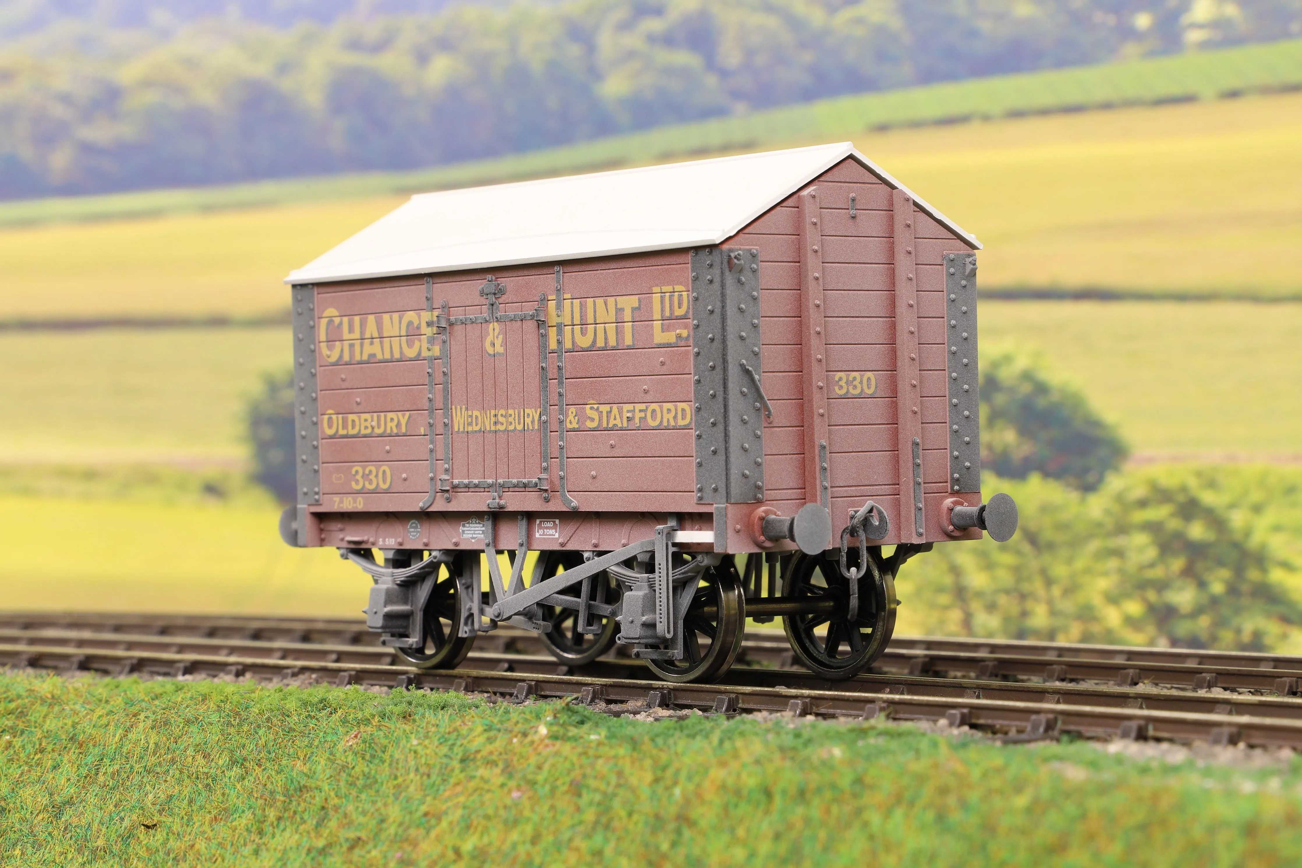Dapol 7F-018-007W O Gauge Salt Van Chance & Hunt 330 Weathered