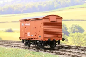 Dapol 7F-049-002 O Gauge VEA 12t Vanwide Freight Brown '230034'