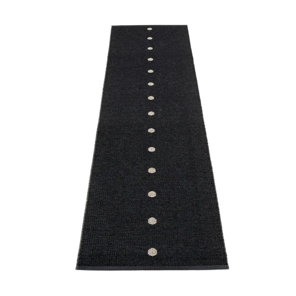 Ferry Road Plastic Floor Mats Black/Vanilla (Multiple Sizes)