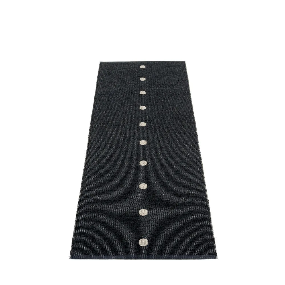 Ferry Road Plastic Floor Mats Black/Vanilla (Multiple Sizes)