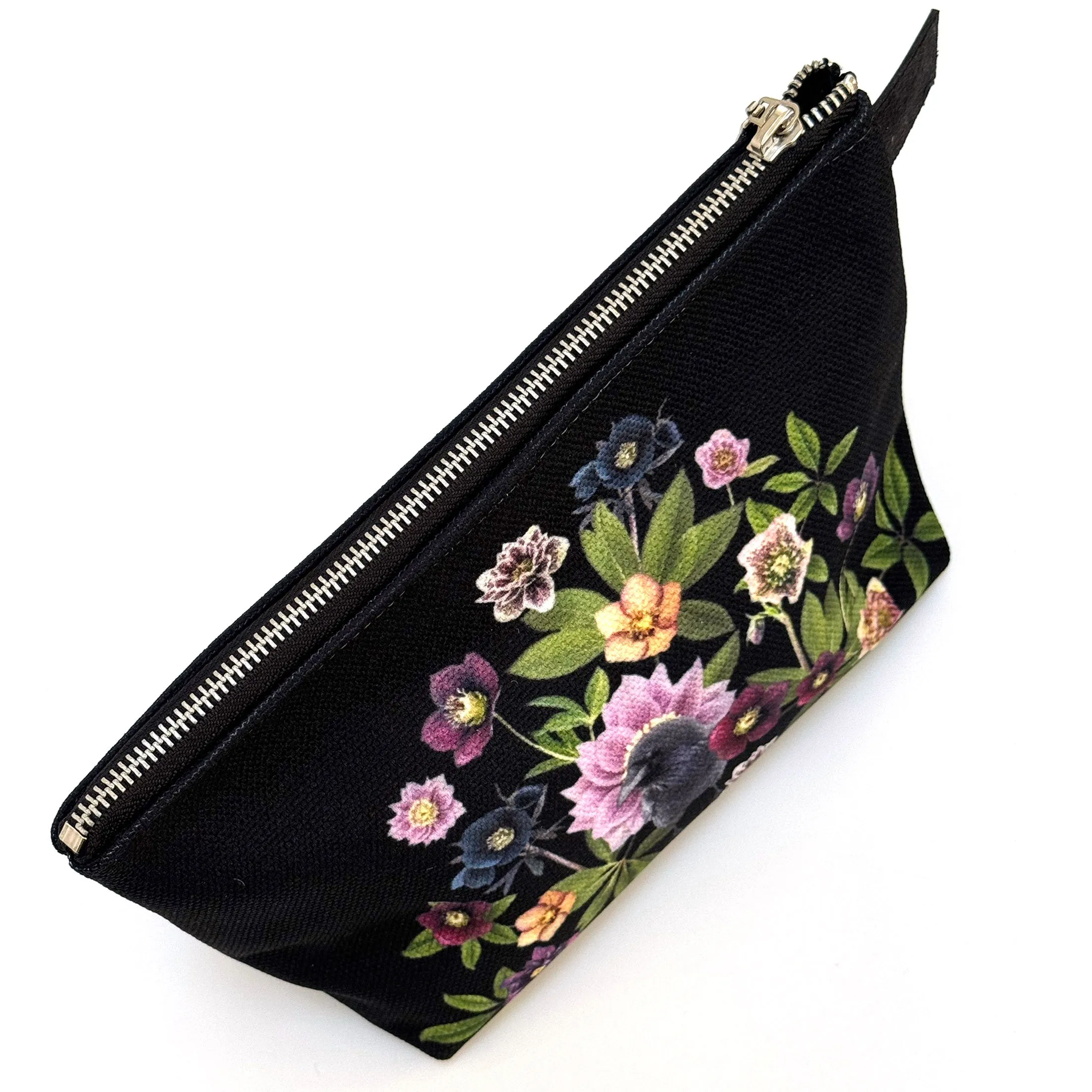 RAVEN GARDEN OF HAPPINESS — Kit Bag / Make Up Bag