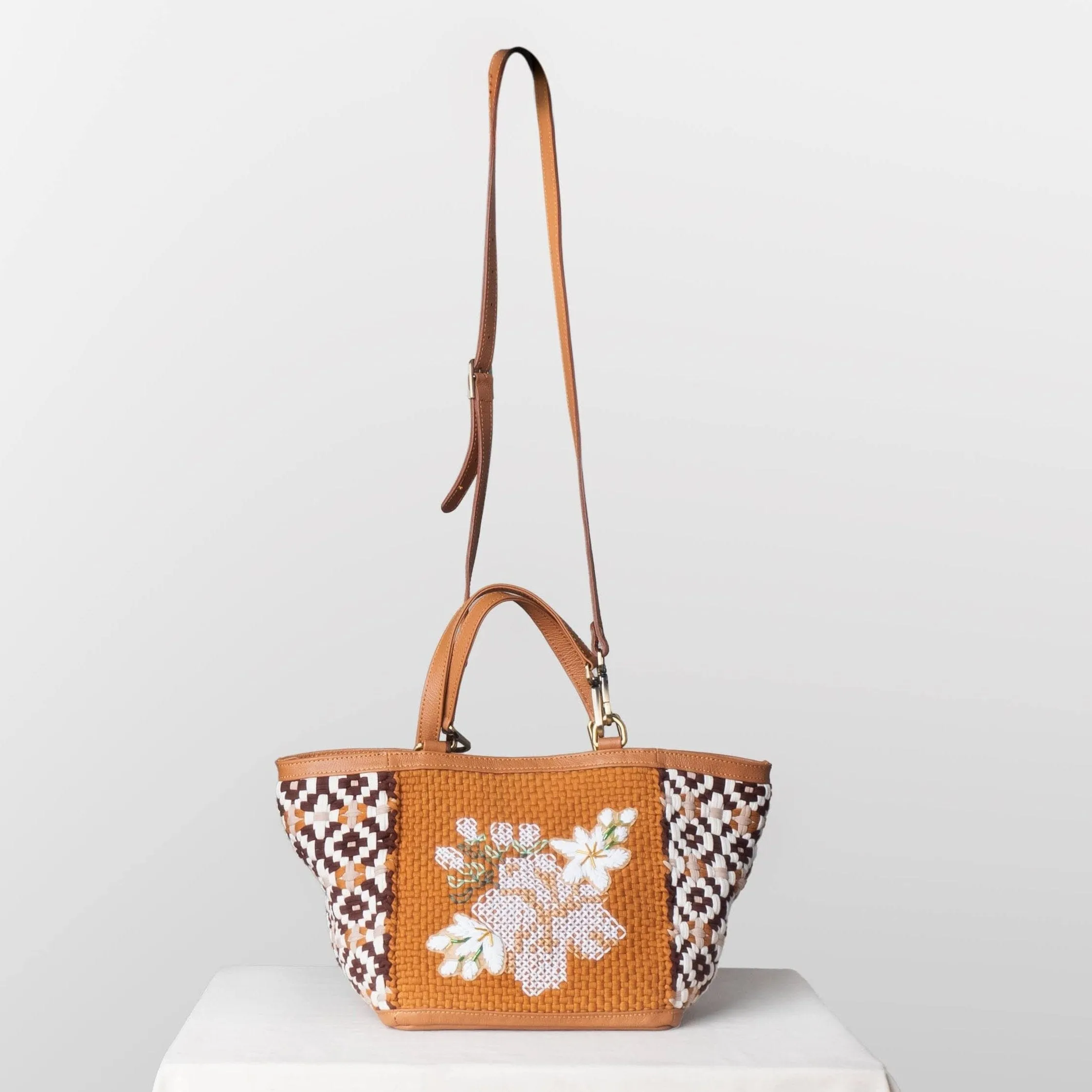 [Ready Today] Sampaguita Tote Tan