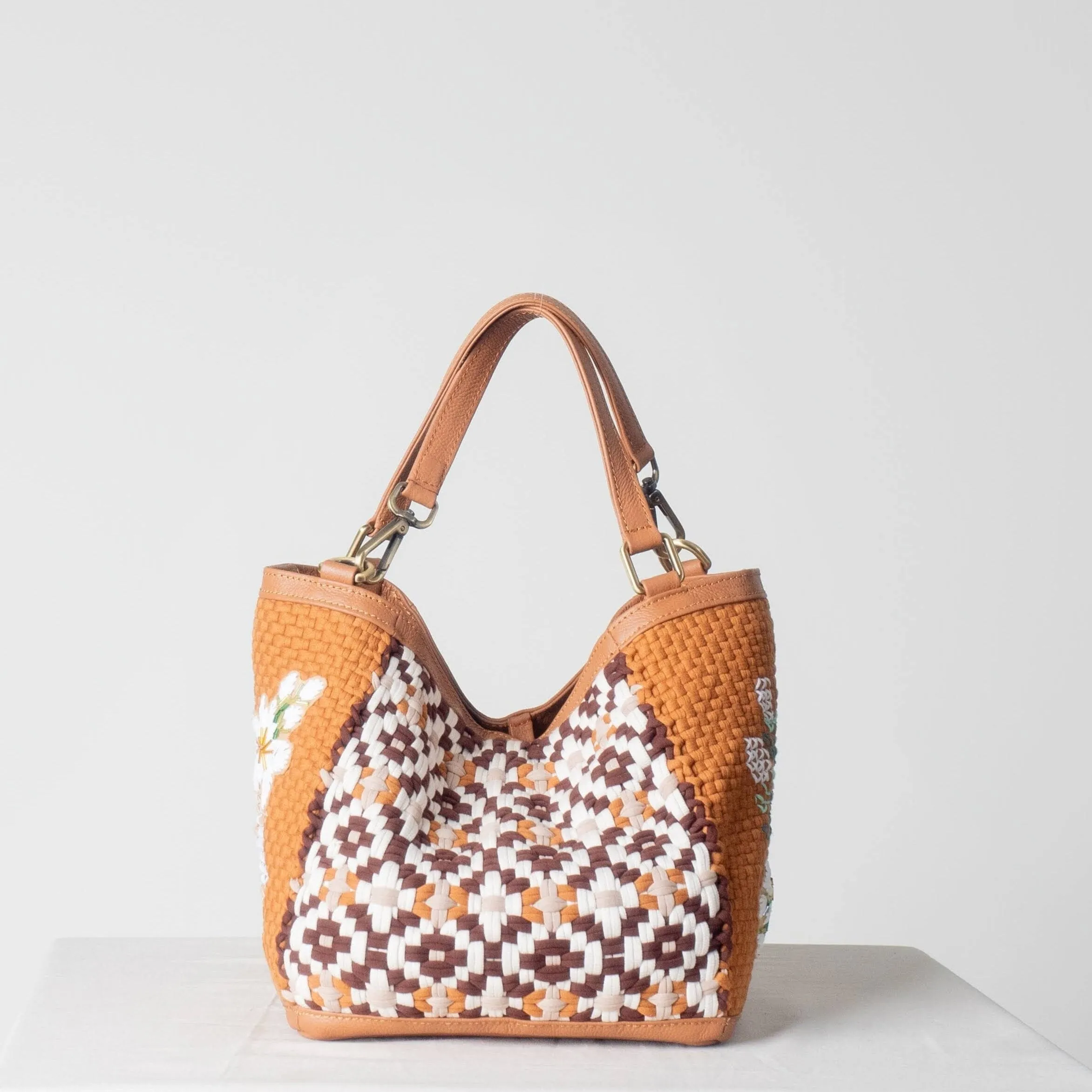 [Ready Today] Sampaguita Tote Tan
