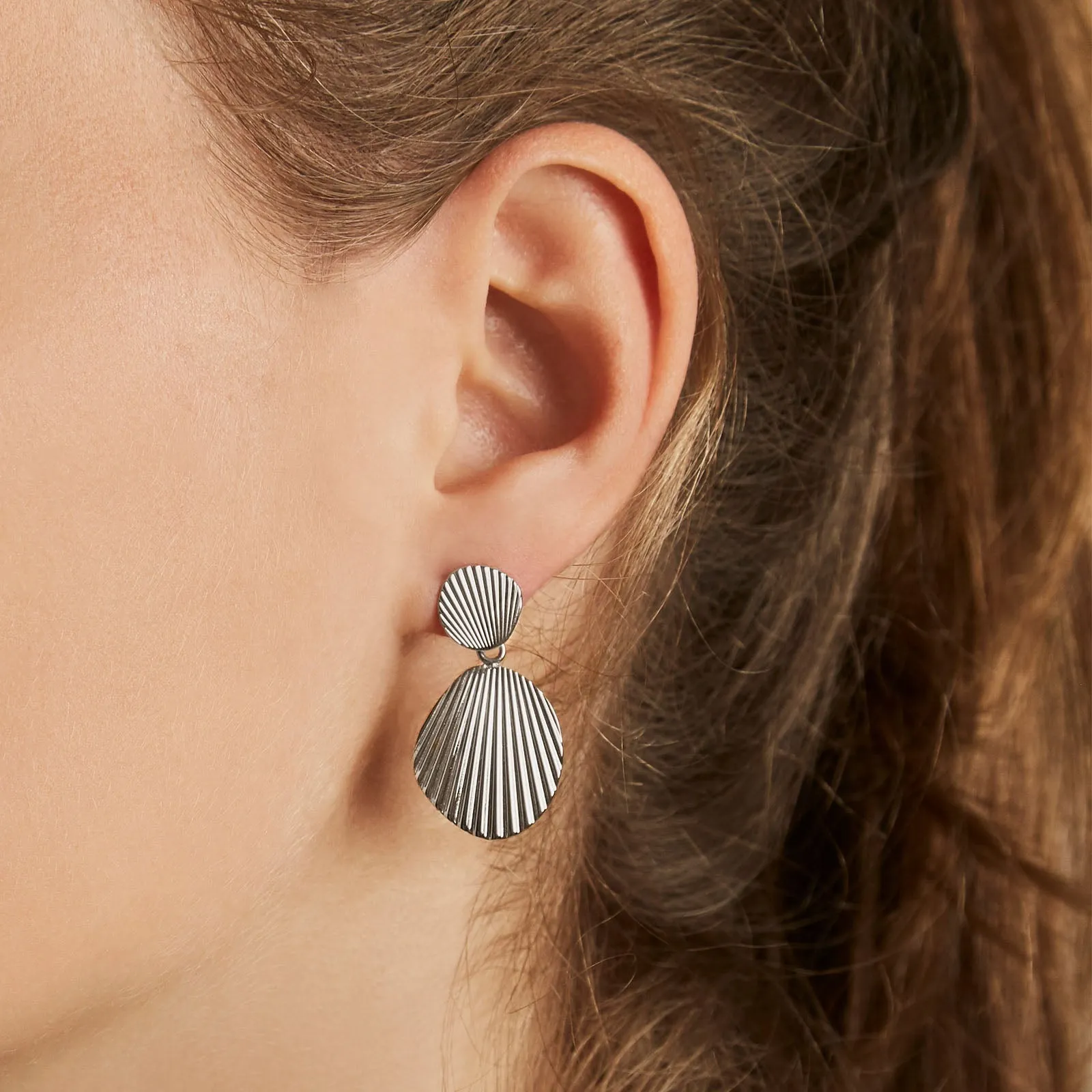 Shell earrings